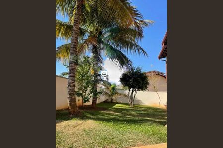 Casa à venda com 330m², 4 quartos e 6 vagas Casa à venda com 330m², 4 quartos e 6 vagasFoto 05