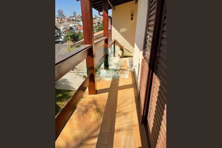 Casa à venda com 330m², 4 quartos e 6 vagas Casa à venda com 330m², 4 quartos e 6 vagasFoto 15
