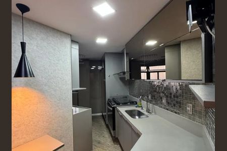 Cozinha com iluminação adequada, móveis modernos e acabamento de alta qualidade. de apartamento à venda com 5 quartos, 112m² em Freguesia (Jacarepaguá), Rio de Janeiro
