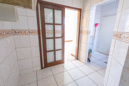 Apartamento à venda com 72m², 2 quartos e 1 vagaCozinha