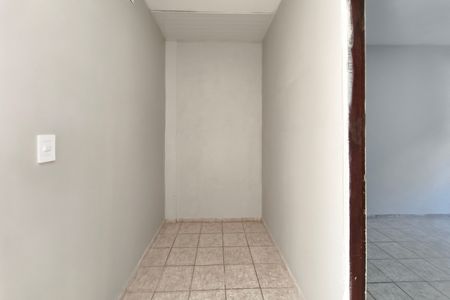 Casa à venda com 78m², 2 quartos e 2 vagas Casa à venda com 78m², 2 quartos e 2 vagasCorredor