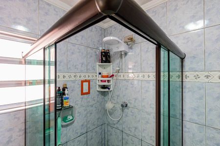 Casa à venda com 250m², 4 quartos e 5 vagas Casa à venda com 250m², 4 quartos e 5 vagasCasa 01