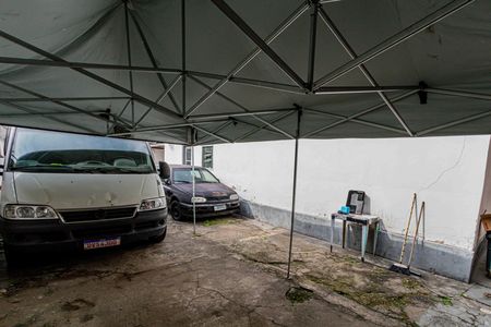 Casa à venda com 250m², 4 quartos e 5 vagas Casa à venda com 250m², 4 quartos e 5 vagasÁrea externa