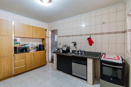 Casa à venda com 250m², 4 quartos e 5 vagas Casa à venda com 250m², 4 quartos e 5 vagasCasa 01