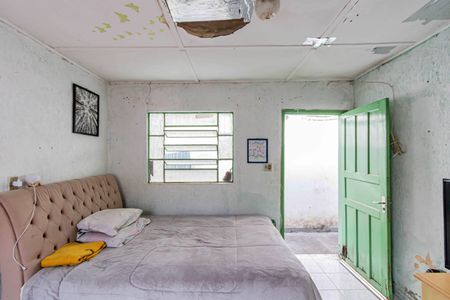 Casa à venda com 250m², 4 quartos e 5 vagas Casa à venda com 250m², 4 quartos e 5 vagasCasa 02