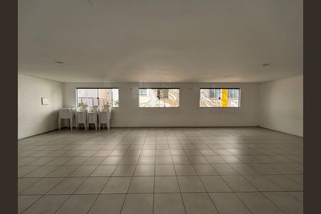 Apartamento para alugar com 43m², 2 quartos e sem vaga Apartamento para alugar com 43m², 2 quartos e sem vagaSalão de festas
