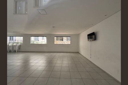 Apartamento para alugar com 43m², 2 quartos e sem vaga Apartamento para alugar com 43m², 2 quartos e sem vagaSalão de festas