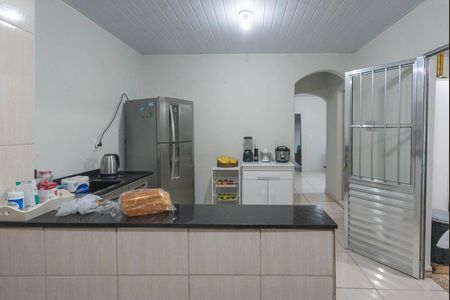 Casa à venda com 70m², 2 quartos e 2 vagas Casa à venda com 70m², 2 quartos e 2 vagasCozinha