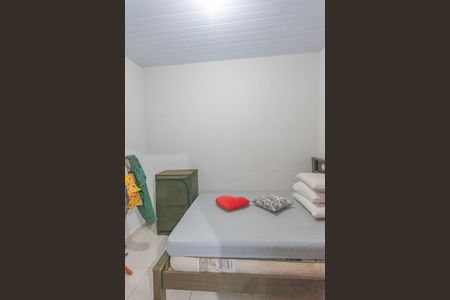 Casa à venda com 70m², 2 quartos e 2 vagas Casa à venda com 70m², 2 quartos e 2 vagasQuarto