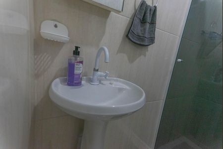 Casa à venda com 70m², 2 quartos e 2 vagas Casa à venda com 70m², 2 quartos e 2 vagasBanheiro