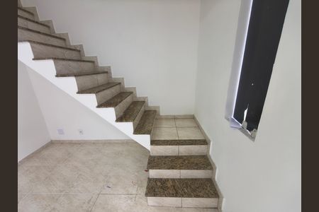 Casa para alugar com 60m², 2 quartos e sem vaga