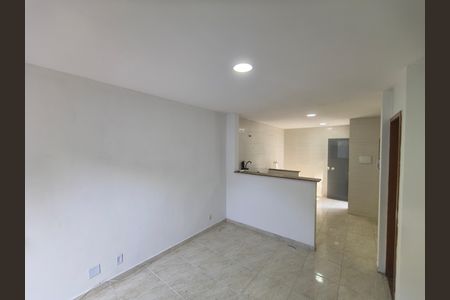 Casa para alugar com 2 quartos, 60m² em Tanque, Rio de Janeiro