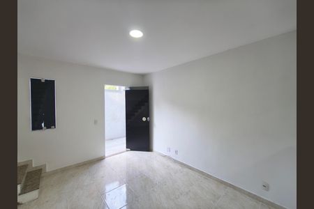 Casa para alugar com 60m², 2 quartos e sem vaga