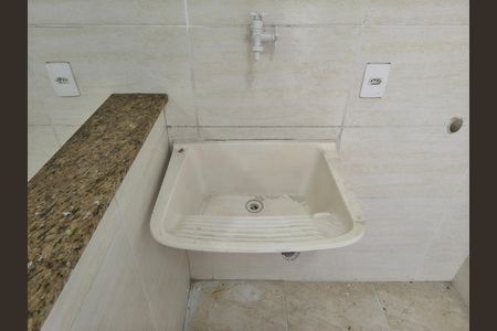 Casa para alugar com 60m², 2 quartos e sem vaga