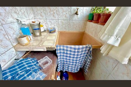 Apartamento à venda com 60m², 2 quartos e 1 vaga Apartamento à venda com 60m², 2 quartos e 1 vagaÁrea de Serviço