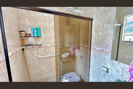 Apartamento à venda com 60m², 2 quartos e 1 vaga Apartamento à venda com 60m², 2 quartos e 1 vagaBanheiro