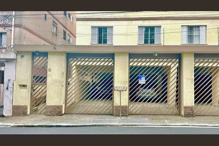Apartamento à venda com 60m², 2 quartos e 1 vaga Apartamento à venda com 60m², 2 quartos e 1 vagaPlaca instalada na fachada do imóvel