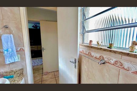 Apartamento à venda com 60m², 2 quartos e 1 vaga Apartamento à venda com 60m², 2 quartos e 1 vagaBanheiro