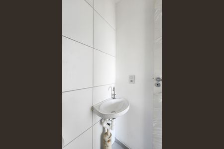 Apartamento à venda com 45m², 2 quartos e sem vaga Apartamento à venda com 45m², 2 quartos e sem vagaBanheiro