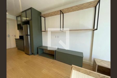 Sala/Quarto de apartamento à venda com 1 quarto, 27m² em Pinheiros, São Paulo