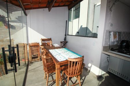 Apartamento à venda com 96m², 2 quartos e 1 vagaSala de Jantar
