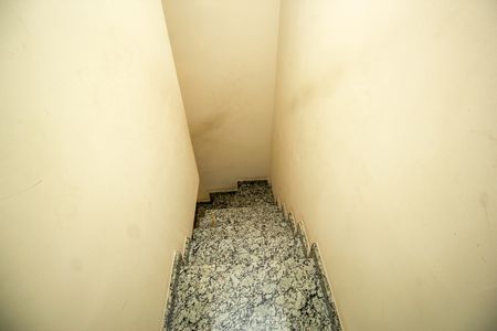 Apartamento à venda com 96m², 2 quartos e 1 vagaEscada