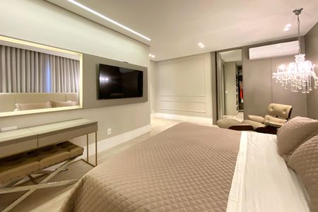 Apartamento à venda com 290m², 4 quartos e 2 vagas Apartamento à venda com 290m², 4 quartos e 2 vagasSuite 1