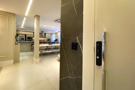 Apartamento à venda com 290m², 4 quartos e 2 vagas Apartamento à venda com 290m², 4 quartos e 2 vagasAcesso 2º andar