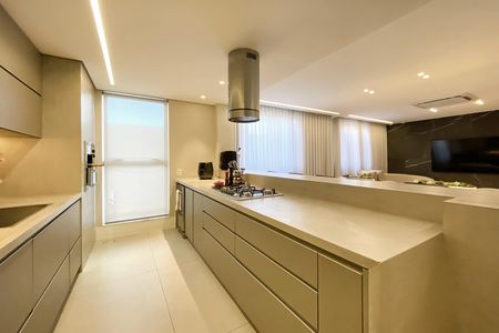 Apartamento à venda com 290m², 4 quartos e 2 vagas Apartamento à venda com 290m², 4 quartos e 2 vagasCozinha
