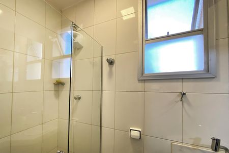 Apartamento à venda com 290m², 4 quartos e 2 vagas Apartamento à venda com 290m², 4 quartos e 2 vagasBanheiro de serviço