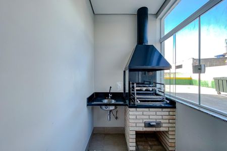 Apartamento para alugar com 66m², 2 quartos e 1 vagaÁrea comum - Churrasqueira