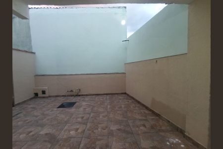 Sala-vista de casa para alugar com 2 quartos, 90m² em Andrade Araujo, Belford Roxo