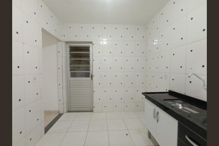 Casa para alugar com 90m², 2 quartos e 1 vagaCozinha