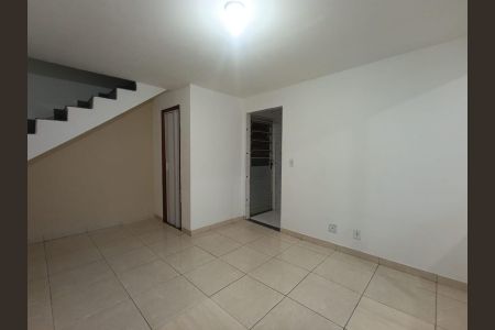 Sala de casa para alugar com 2 quartos, 90m² em Andrade Araujo, Belford Roxo