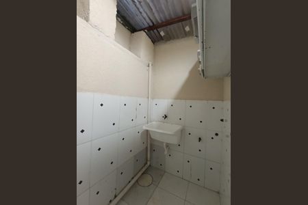 Casa para alugar com 90m², 2 quartos e 1 vagaÁrea de Serviçoa