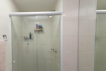 Apartamento à venda com 53m², 2 quartos e 1 vaga Apartamento à venda com 53m², 2 quartos e 1 vagaBanheiro