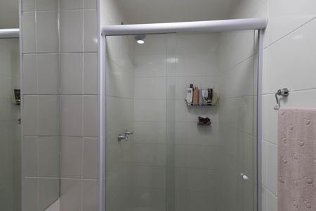 Apartamento à venda com 53m², 2 quartos e 1 vaga Apartamento à venda com 53m², 2 quartos e 1 vagaBanheiro da Suíte