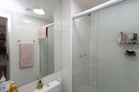 Apartamento à venda com 53m², 2 quartos e 1 vaga Apartamento à venda com 53m², 2 quartos e 1 vagaBanheiro da Suíte