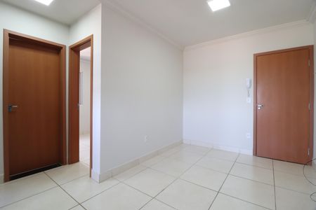 Sala de apartamento para alugar com 2 quartos, 44m² em Shopping Park, Uberlândia