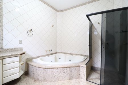 Casa para alugar com 200m², 4 quartos e 2 vagasBanheiro do Quarto 3