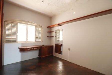 Quarto 1 de casa para alugar com 4 quartos, 200m² em Santa Mônica, Uberlândia