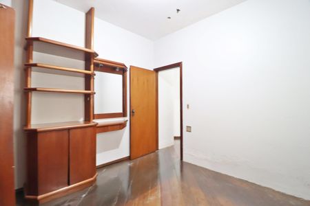 Casa para alugar com 200m², 4 quartos e 2 vagasQuarto 3 - Suíte