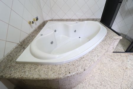Casa para alugar com 200m², 4 quartos e 2 vagasBanheiro do Quarto 3