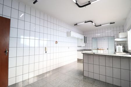 Casa para alugar com 200m², 4 quartos e 2 vagasCozinha