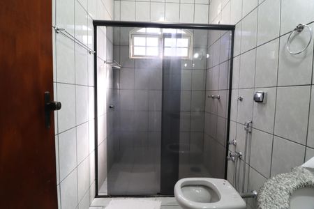 Casa para alugar com 200m², 4 quartos e 2 vagasBanheiro Social