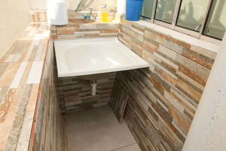 Studio para alugar com 25m², 1 quarto e sem vaga Studio para alugar com 25m², 1 quarto e sem vagaÁrea de Serviço