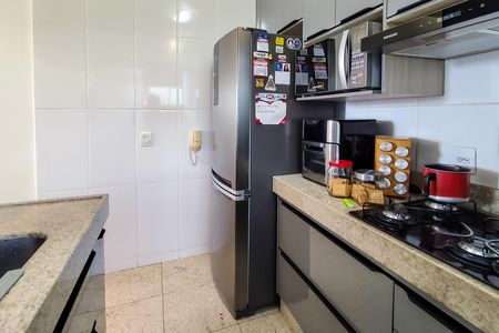 Apartamento à venda com 55m², 2 quartos e 2 vagas Apartamento à venda com 55m², 2 quartos e 2 vagasCozinha