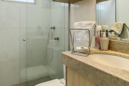 Apartamento à venda com 55m², 2 quartos e 2 vagas Apartamento à venda com 55m², 2 quartos e 2 vagasBanheiro