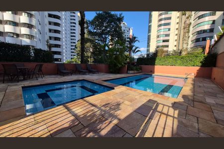 Apartamento para alugar com 82m², 3 quartos e 2 vagas Apartamento para alugar com 82m², 3 quartos e 2 vagasÁrea comum - Piscina