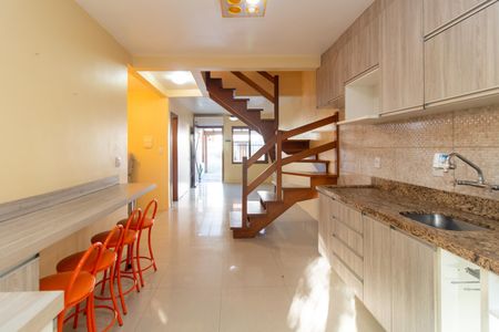Casa de condomínio para alugar com 95m², 3 quartos e 3 vagas Casa de condomínio para alugar com 95m², 3 quartos e 3 vagasCozinha e Área de Serviço